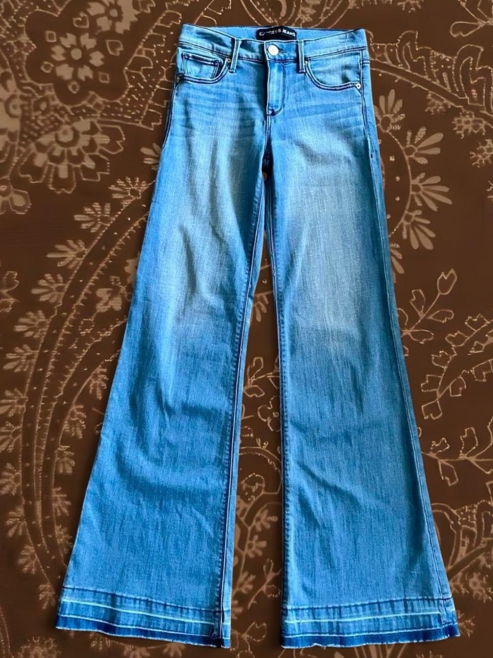 Retro Light Blue Flared Jeans